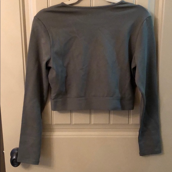 H&M crop top - Picture 4 of 4